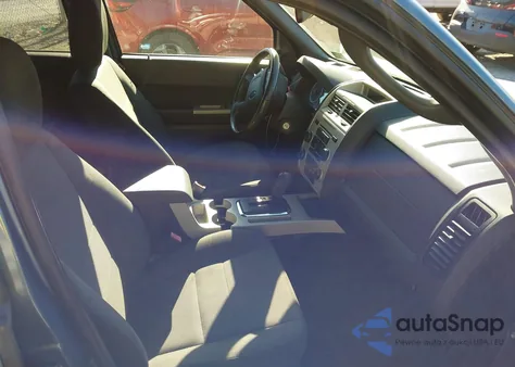 2011 Ford Escape Xlt из США, поврежденный, VIN 1FMCU9DG8BKC03461